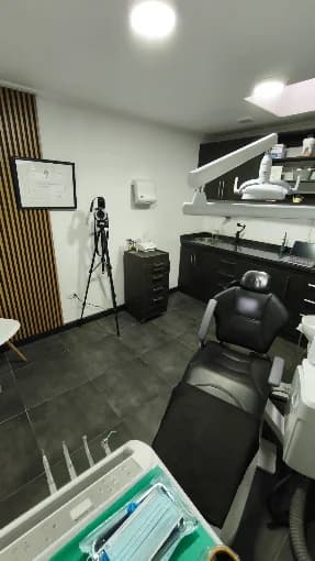 Espacio de atención para pacientes en clínica dental Del Carmen